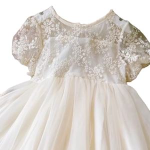 Robes de chœur <span class=keywords><strong>pour</strong></span> filles d'été en gros Couleur blanche unie Robes de princesse élégantes <span class=keywords><strong>pour</strong></span> bébés filles - Product Image 1