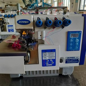จักรเย็บผ้าโอเวอร์ล็อค Zoyer รุ่น ZY766N-4D สี่เส้นด้าย ความเร็วสูง สำหรับงานผ้าและสิ่งทอ - Product Image 1