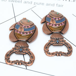 แม่เหล็กติดตู้เย็นรูปปลาทองเหลืองสำหรับเปิดขวดเบียร์ งานฝีมือโลหะลายสั่งทำพิเศษสำหรับผู้ที่ชื่นชอบการตก<span class=keywords><strong>ปลา</strong></span>ในน้ำเค็ม - Product Image 3