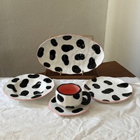 Service de table en céramique fait main motif vache – Assiettes et tasses pour la maison, idéal pour Noël, les fêtes et les cadeaux d'anniversaire