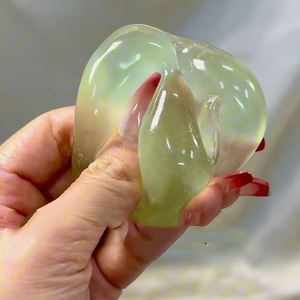 NUEVO Juguete Antiestrés de Bola de Jade Verde Uva Brillante de 6cm, Regalo para Niños y Adultos, Alivio de la Fatiga, Juguetes para Apretar, Venta al por Mayor - Product Image 2