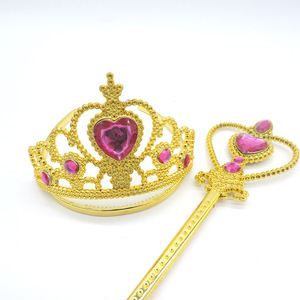 Set <span class=keywords><strong>de</strong></span> Corona y Varita Mágica <span class=keywords><strong>de</strong></span> la Princesa Anna <span class=keywords><strong>de</strong></span> <span class=keywords><strong>Frozen</strong></span>, Accesorio <span class=keywords><strong>de</strong></span> <span class=keywords><strong>Disfraz</strong></span> <span class=keywords><strong>de</strong></span> Plástico Dorado para Niñas, Juguetes <span class=keywords><strong>de</strong></span> Juego <span class=keywords><strong>de</strong></span> Roles - Product Image 2