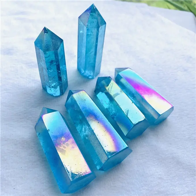 Tour de cristal de galvanoplastie en quartz clair naturel, point de cristal bleu aura