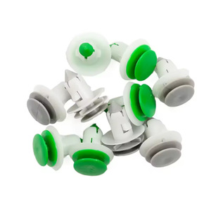 Fixateur de garniture de porte 5028438AA pour Chrysler 300C Grand Voyager Dodge Ram, plastique vert blanc cassé - Product Image 3