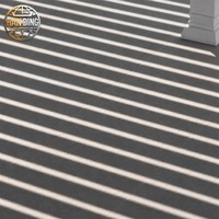 Pergola de jardin en aluminium 6063-T5, alliage d'aluminium, capteur de pluie et de vent, fermeture automatique, OEM ODM, taille personnalisée