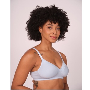 Sujetador tipo camiseta premium ligeramente acolchado con encaje para mujer, copa suave, sin costuras, cómodo, elegante, para uso diario. - Product Image 1
