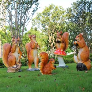 Décoration de pelouse de jardin extérieur Sculpture d'écureuil d'animaux simulés Ornements de paysage extérieur de maternelle Ornements en fibre de verre - Product Image 2