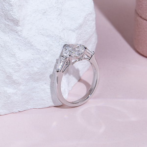 Anillo de Diamantes Cultivados en Laboratorio con Forma de Corazón en Oro de 18K Messi Jewelry MSR-1790 - Product Image 3