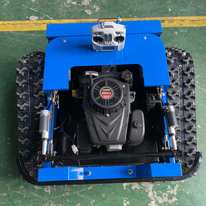 Tondeuse robotisée Centric pour pelouses suburbanaires canadiennes, avec adaptabilité rapide au terrain et alimentation à essence - Product Image 3