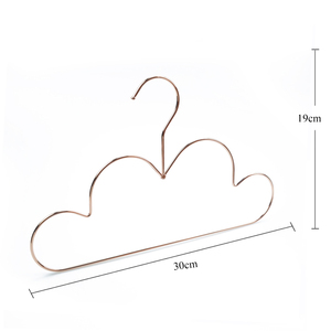 Vente en gros de cintres en forme de <span class=keywords><strong>nuage</strong></span> rose doré en fil métallique pour enfant, bébé et enfants - Product Image 2