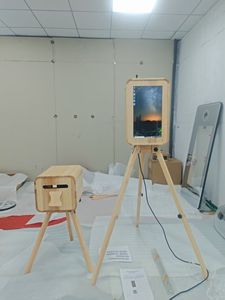 Photomaton rétro chic en bois double face avec imprimante intégrée, support pour iPad, tout-en-un pour des clichés inoubliables - Product Image 2