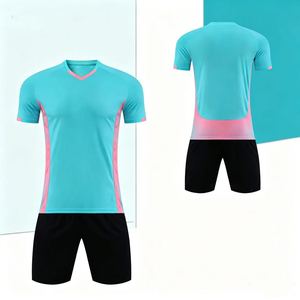 Maillot de football personnalisé en polyester 25-26 – Fournisseur d'uniformes de football extérieur – Maillot de foot - Product Image 1