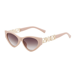 Gafas de sol ojo de gato superventas para mujer UV400 <span class=keywords><strong>lentes</strong></span> inastillables gafas de sol de PC gafas de diseñador para trajes - Product Image 3