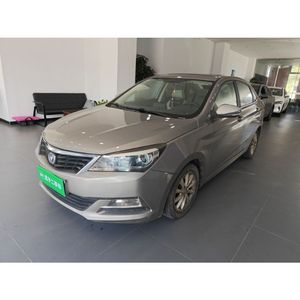 กัวซี <span class=keywords><strong>รถ</strong></span>ยนต์มือสอง ปี 2015 รุ่น CHANGAN Alsvin V7 เครื่องยนต์เบนซิน เกียร์ธรรมดา ขับเคลื่อนล้อหน้า 5 ที่นั่ง ซีดาน พวงมาลัยซ้าย ผลิตปี 2014.12 สีเหลือง - Product Image 1