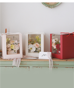 Sacs en papier enduit transparents portables en gros avec poignées longues, couleurs rouge et blanc, pour emballage cadeau - Product Image 6