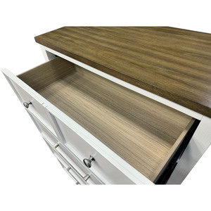 Mesita de Noche Moderna Estilo Rústico, Dos Tonos Blanco y Madera Oscura, Tiradores de Níquel, Cajones con Panel Empotrado, Muebles para Dormitorio - Product Image 5