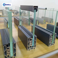 Profilé de rail en aluminium moderne à base en U pour garde-corps en verre sans cadre, à performance stable, pour balcon et balustrade d'escalier