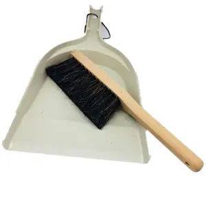 Beech Wood & Horse Hair Dish Brush - Dig Gardens