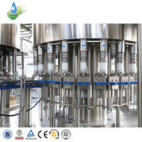 Machine industrielle pour la production d'eau pure, usine de remplissage automatique d'eau minérale 6000 bph pour bouteilles en plastique de 300 ml
