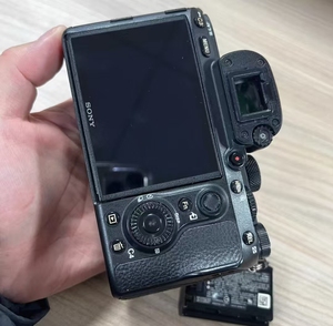 Cámara Digital DSLR Usada, SONY A7 Mark <span class=keywords><strong>III</strong></span>, Cámara de Fotograma Completo, A7 <span class=keywords><strong>III</strong></span>, Cámara Profesional, Alpha <span class=keywords><strong>7</strong></span> Mark <span class=keywords><strong>III</strong></span> - Product Image 3