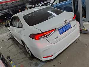 <span class=keywords><strong>Toyota</strong></span> <span class=keywords><strong>Corolla</strong></span> E210 d'occasion, modèle <span class=keywords><strong>2023</strong></span>, 1.8L hybride, berline Smart <span class=keywords><strong>Premium</strong></span> - Product Image 4