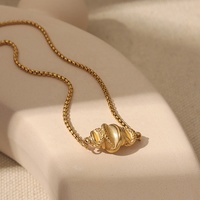 Collier tendance unique Colliers à pendentif croissant de haute qualité pour femmes Boîte à breloques à croissants personnalisée Bijoux à chaîne