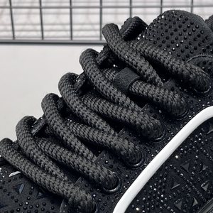 Chaussures d'été pour hommes style européen 2026, nouvelles chaussures décontractées confortables à lacets et semelle épaisse ornée de strass - Product Image 5