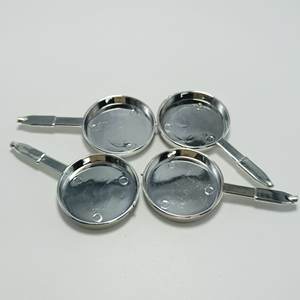 CHENXI 500 piezas de juguetes de sartén miniatura plateada personalizados para juego de simulación, decoración de cocina para casa de muñecas, material para hacer colgantes - Product Image 4