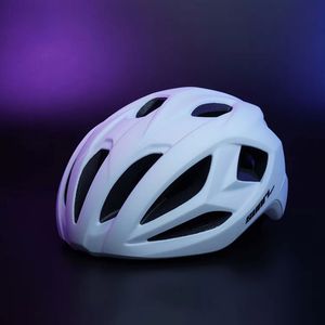 <span class=keywords><strong>Casco</strong></span> de Ciclismo de <span class=keywords><strong>gama</strong></span> <span class=keywords><strong>alta</strong></span> personalizado de fábrica OEM CE/CPSC/GB certificado bicicleta de <span class=keywords><strong>carretera</strong></span> Uso integrado moldeado EPS cascos deportivos adultos - Product Image 3