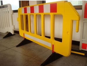 Factory Best Sold 2m*1m <strong>Plastic</strong> PE Pedestrian Traffic <strong>Barriers</strong> Temporary Safety Fence <strong>Barrier</strong> - Product Image 3