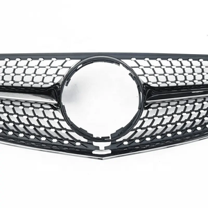 Para <span class=keywords><strong>Mercedes</strong></span> <span class=keywords><strong>BENZ</strong></span> W207 2009-2013 2014-2016 E <span class=keywords><strong>COUPE</strong></span> 2 PUERTAS E260 E300 <span class=keywords><strong>E350</strong></span> Accesorios para automóviles Rejilla de diamante para coche - Product Image 5