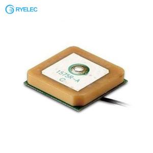 Antenne patch GPS en céramique en gros pour usine, dimensions 18,6 x 18,6 x 7,5 mm, gain LAN typique de 10 à 30 dB et connecteur UFL - Product Image 3