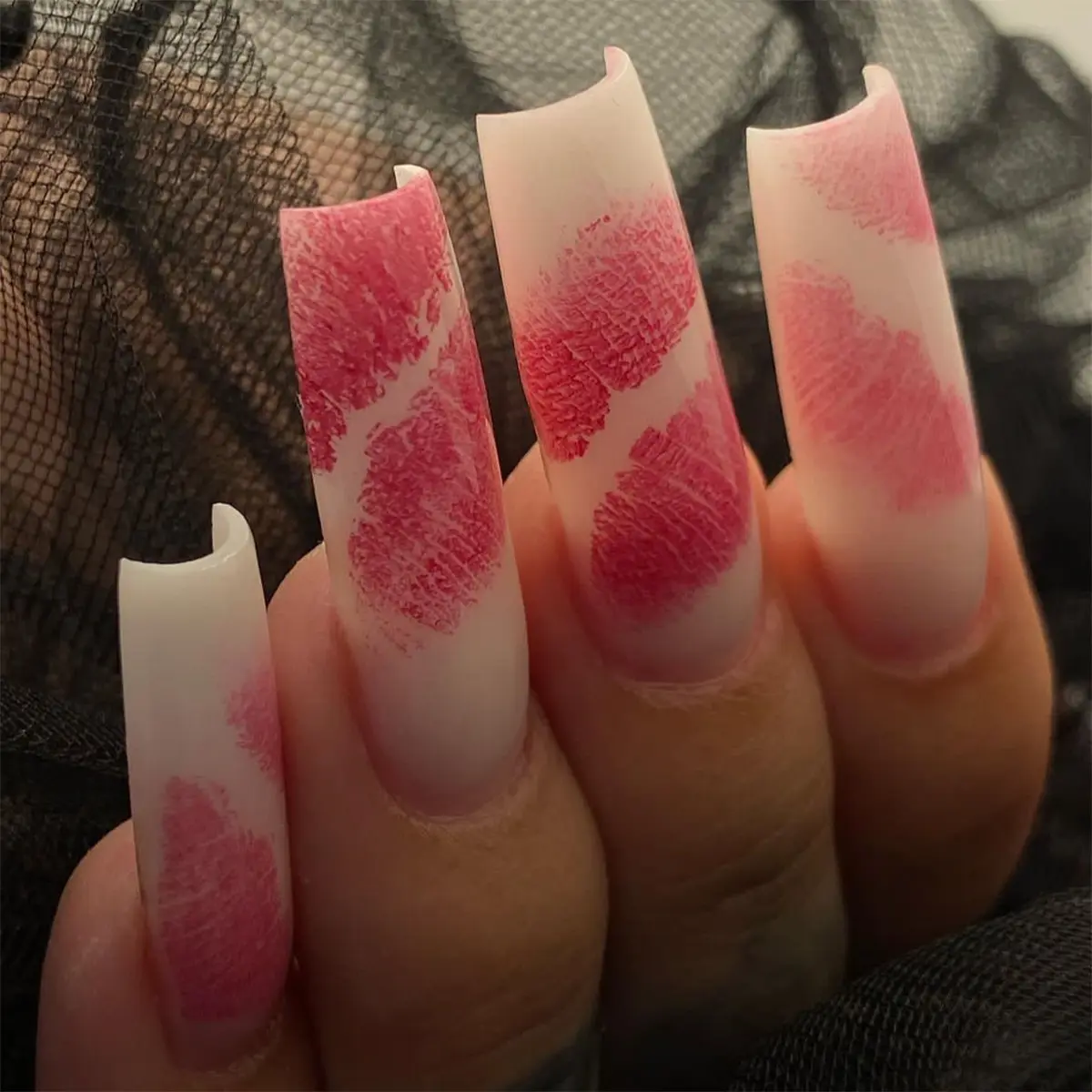 Оптовые продавцы, искусственные ногти на День святого Валентина, розовые губы с ручной печатью