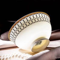 Service de vaisselle haut de gamme en porcelaine fine de Jingdezhen, style nordique/européen, bord doré, compatible micro-ondes, luxe léger, idéal