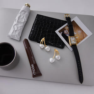 أقراط كرز ممتازة 316L صلب مقاوم للصدأ مطلية بالذهب جذع مع لؤلؤ AA مجوهرات فواكه مضادة للحساسية - Product Image 4