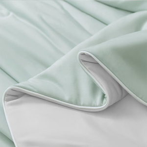2025 personnalisé léger été refroidissement couette 100% Polyester Double face refroidissement jeter couverture pour dormeurs chauds - Product Image 4