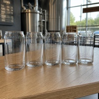 Verre à bière iconique multifonctionnel de 490 ml – Gobelet en verre pour usage quotidien, verre à eau, verre à milkshake, verre à bubble tea – Vente en gros OEM/ODM