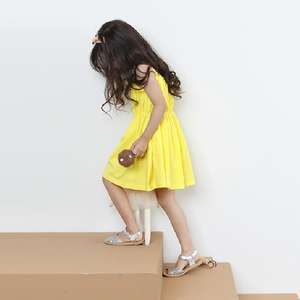 Vêtements pour filles chinoises en gros, robe jaune pour enfants - Product Image 4