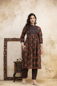 Elegant Women Dark Green Kurta <b>Pant</b> Set Cotton Cambric Sequin Embroidery Modern Ethnic Wear for Daily and Party Style 2 Piece - Product Image 3
