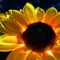 Lampes solaires décoratives en forme de tournesol, lumières LED réalistes en tissu pour aménagement paysager, idéales pour jardin, pelouse, allée, patio et décoration extérieure