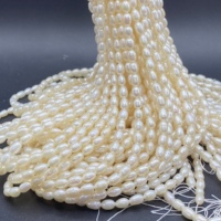 Perles de culture d'eau douce en forme de riz pour la fabrication de bijoux