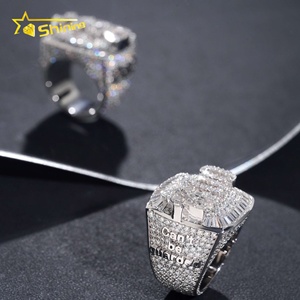 Anillos de Campeón Personalizados en Plata 925, Estilo Hip Hop para Hombre, con Nombre y Moissanita - Product Image 4