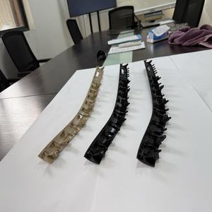 Yüksek Kaliteli Çizilmez Kauçuk Yan Yolcu Hava Çıkış Kaplaması Kalıbı Evrensel Uyum Çoğu Otomotiv İç Dekor Aksesuarları - Product Image 1