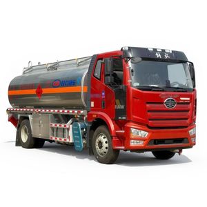 รถบรรทุกน้ำมัน FAW 4x2 ตัวถังอลูมิเนียมอัลลอยด์ ขนาด 16000 ลิตร สำหรับขนส่งและจัดส่งสินค้าอันตรายและไวไฟ - Product Image 1