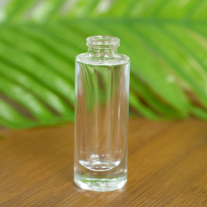 Mini Atomizador de Perfume Portátil MUB de 15 ml, Botella de Vidrio con Cuello Roscado y Pulverizador a Presión, Admite Logotipo Personalizado - Product Image 6