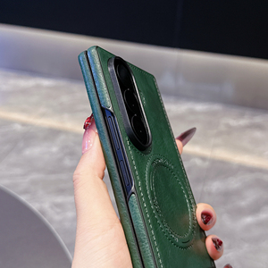 Funda de teléfono Vintage de cuero PU con soporte plegable para <span class=keywords><strong>Samsung</strong></span> Galaxy Z <span class=keywords><strong>Fold</strong></span> 7 6 5 4 <span class=keywords><strong>3</strong></span> cubierta magnética fuerte de carga inalámbrica - Product Image 2