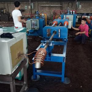 Pemanas frekuensi menengah mesin pembentuk pembuat panas siku untuk baja karbon dan pipa mulus presisi tinggi - Product Image 2