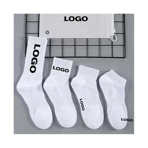 Plain Custom Logo Unisex Bordado Tornozelo Adulto Homens Mulheres Esporte Basquete Running Tubo Branco Meias