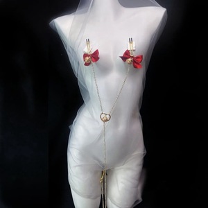 Pinces à tétons en forme de U, 2 pièces, avec nœud rouge et pendentif cœur en chaîne, pour jeux intimes en couple, accessoires métalliques pour adultes - Product Image 4