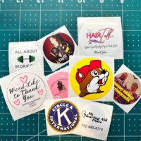 Étiquette de produit personnalisée, autocollante, en vinyle rond, imperméable, en rouleau, impression personnalisée du logo, étiquette découpée